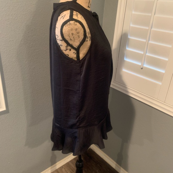 JOEs JEANs collection black sleeveless blouse - Picture 4 of 6